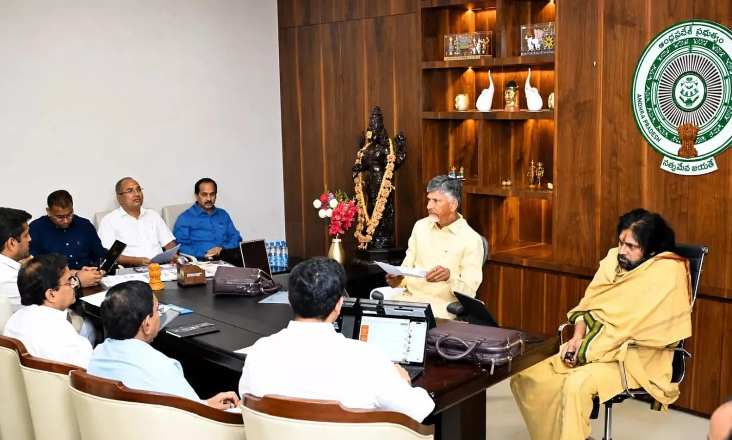 ఆంధ్రప్రదేశ్ ఉచిత పథకాలు 2026 — Super Six + NTR భరోసా + Annadata + తల్లికి వందనం పూర్తి జాబితా