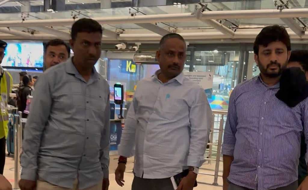 తెలంగాణలో జర్నలిస్టుల అరెస్ట్ సంచలనం: ఎన్టీవీ రిపోర్టర్లపై చర్య – మీడియా స్వేచ్ఛపై బిగ్ విమర్శలు! రేవంత్ రెడ్డి సర్కార్ స్పందన ఏమిటి?